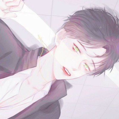 宝宝差点摔倒一车厢人都动了